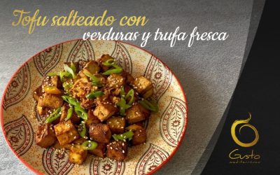 Tofu Salteado con Verduras y Trufa Fresca